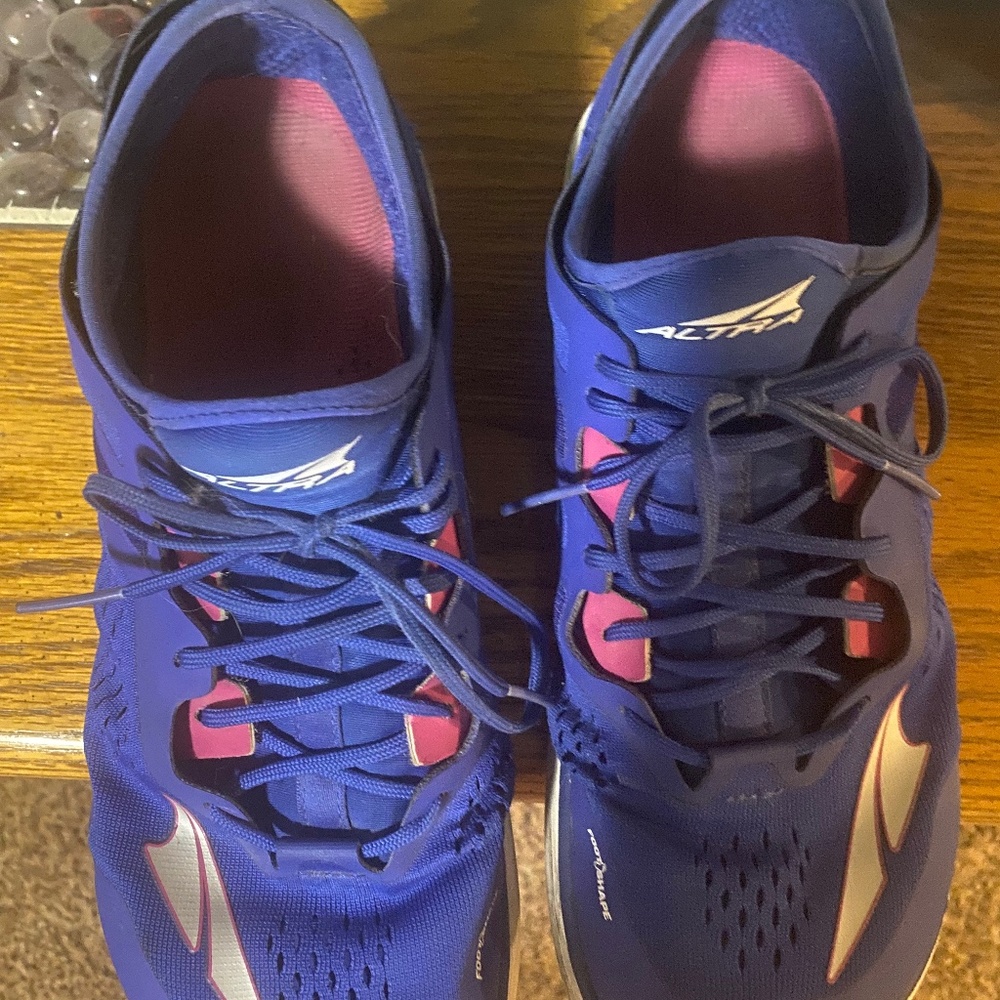 Altra Kayenta max LT road running shoe